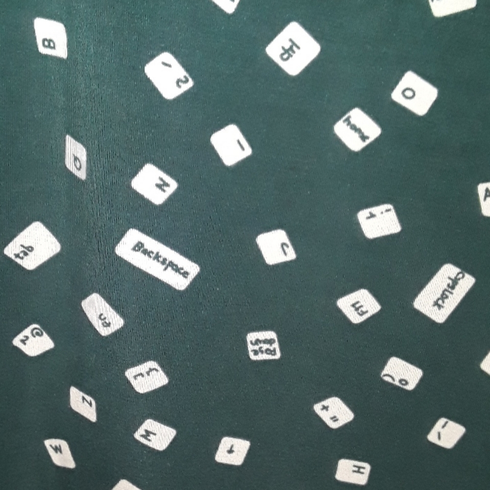 ModCloth Simple Is In Keyhole Top Green Button - Picture 7 of 8